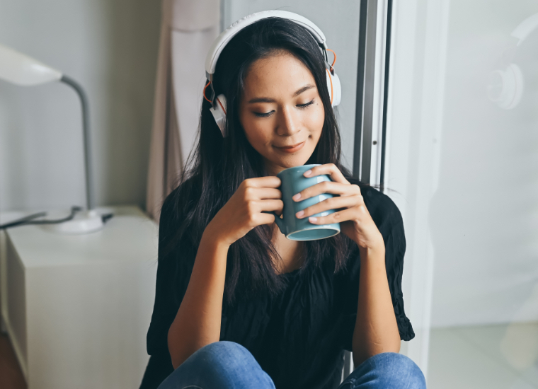 6 Podcasts to Stay Positive and Healthy